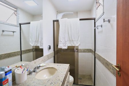 Apartamento à venda com 100m², 4 quartos e 2 vagasBanheiro da Suíte