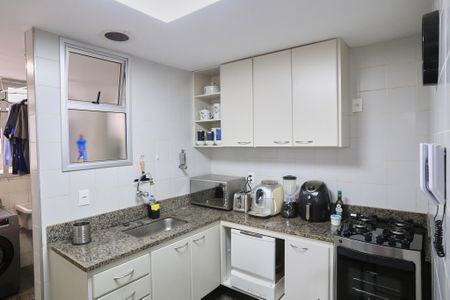 Apartamento à venda com 100m², 4 quartos e 2 vagasCozinha