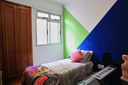 Apartamento à venda com 100m², 4 quartos e 2 vagasQuarto