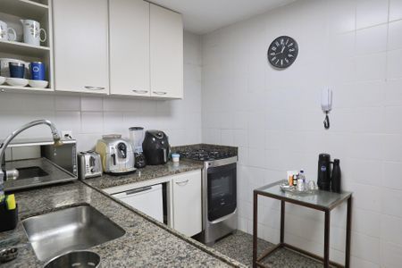 Apartamento à venda com 100m², 4 quartos e 2 vagasCozinha