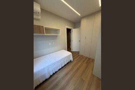 Apartamento à venda com 110m², 3 quartos e 2 vagas Apartamento à venda com 110m², 3 quartos e 2 vagasQuarto