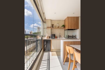 Apartamento à venda com 110m², 3 quartos e 2 vagas Apartamento à venda com 110m², 3 quartos e 2 vagasVaranda