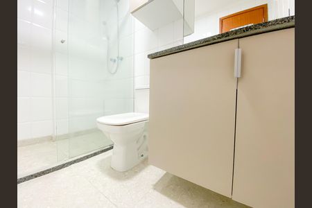 Apartamento à venda com 68m², 2 quartos e 1 vaga Apartamento à venda com 68m², 2 quartos e 1 vagaBanheiro Suíte