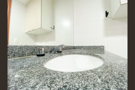 Apartamento à venda com 68m², 2 quartos e 1 vaga Apartamento à venda com 68m², 2 quartos e 1 vagaBanheiro Social
