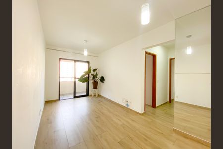 Sala de apartamento à venda com 2 quartos, 68m² em Santa Cecilia, São Paulo