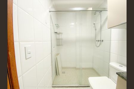 Apartamento à venda com 68m², 2 quartos e 1 vaga Apartamento à venda com 68m², 2 quartos e 1 vagaBanheiro Suíte