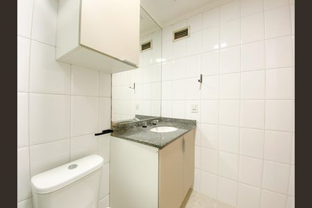 Apartamento à venda com 68m², 2 quartos e 1 vaga Apartamento à venda com 68m², 2 quartos e 1 vagaBanheiro Suíte