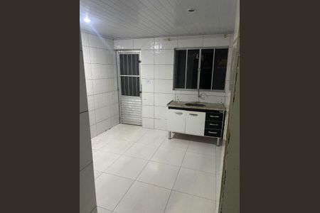 Cozinha de casa para alugar com 1 quarto, 40m² em Cidade Boa Vista, Suzano