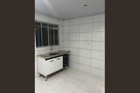 Cozinha de casa para alugar com 1 quarto, 40m² em Cidade Boa Vista, Suzano
