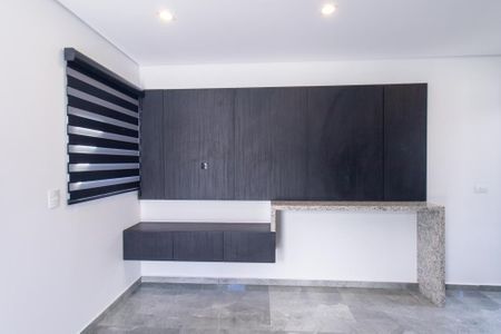 Apartamento para alugar com 33m², 1 quarto e 1 vagaSala/Cozinha