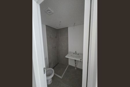 Banheiro 2 de apartamento para alugar com 2 quartos, 70m² em Parque Sao Domingos, São Paulo