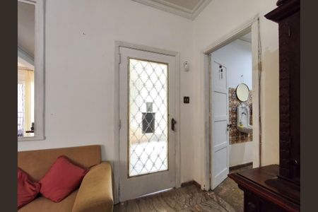 Casa para alugar com 500m², 4 quartos e 5 vagasEntrada