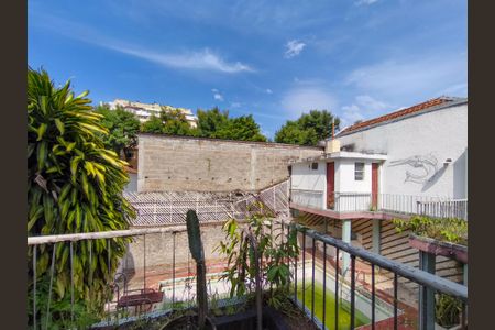 Casa para alugar com 500m², 4 quartos e 5 vagasVaranda