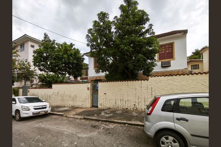 Casa para alugar com 500m², 4 quartos e 5 vagasFachada
