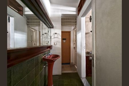 Casa para alugar com 500m², 4 quartos e 5 vagasCorredor