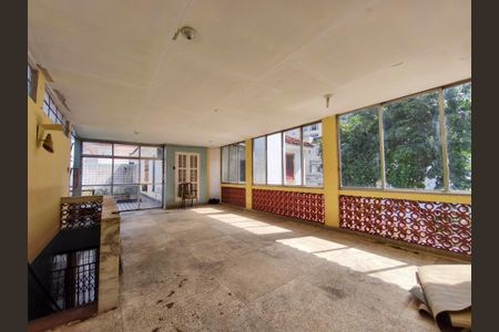 Casa para alugar com 500m², 4 quartos e 5 vagasTerraço