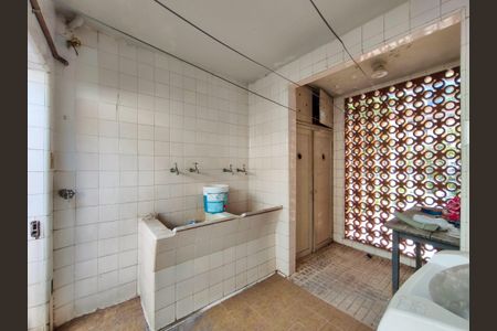 Casa para alugar com 500m², 4 quartos e 5 vagasÁrea de Serviço
