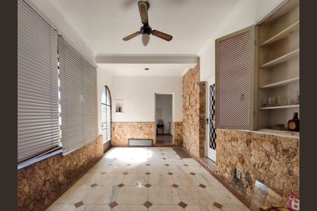 Casa para alugar com 500m², 4 quartos e 5 vagasVaranda da Sala