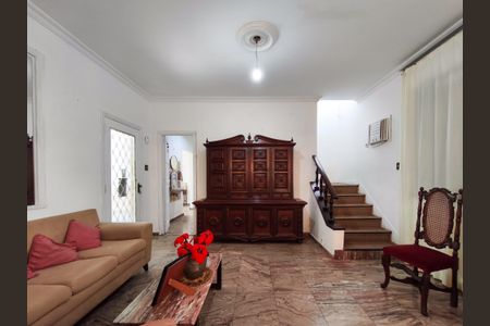 Casa para alugar com 500m², 4 quartos e 5 vagasSala