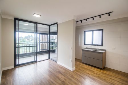 Sala  de apartamento para alugar com 2 quartos, 70m² em Alphaville Empresarial, Barueri