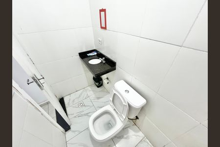 Casa de condomínio à venda com 57m², 2 quartos e 1 vagaBanheiro