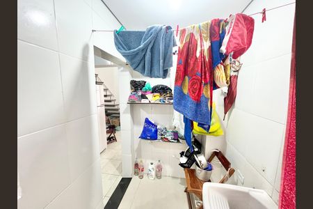 Casa de condomínio à venda com 57m², 2 quartos e 1 vagaÁrea de Serviço