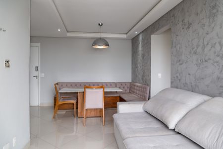 Sala de apartamento para alugar com 2 quartos, 63m² em Vila Endres, Guarulhos