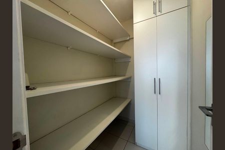 Apartamento à venda com 206m², 3 quartos e 3 vagas