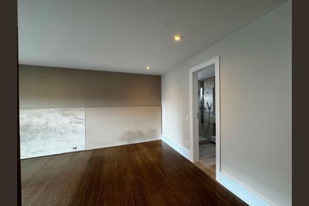 Apartamento à venda com 206m², 3 quartos e 3 vagas