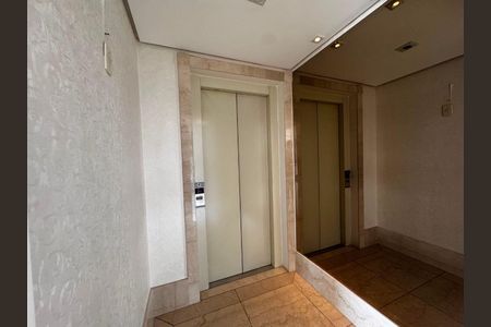 Apartamento à venda com 206m², 3 quartos e 3 vagas