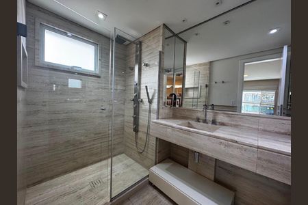 Apartamento à venda com 206m², 3 quartos e 3 vagas