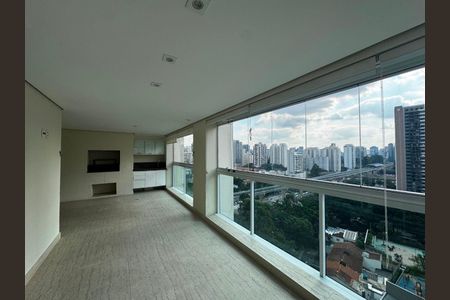 Apartamento à venda com 206m², 3 quartos e 3 vagas