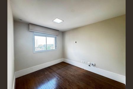 Apartamento à venda com 206m², 3 quartos e 3 vagas