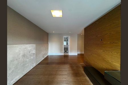 Apartamento à venda com 206m², 3 quartos e 3 vagas
