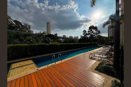 Apartamento à venda com 206m², 3 quartos e 3 vagas
