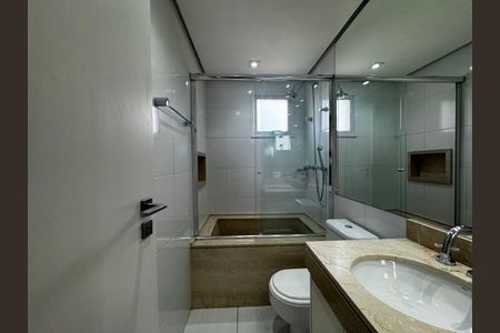 Apartamento à venda com 206m², 3 quartos e 3 vagas
