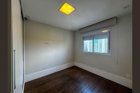 Apartamento à venda com 206m², 3 quartos e 3 vagas