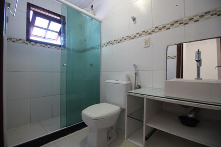 Casa de condomínio à venda com 60m², 2 quartos e 2 vagasBanheiro Social