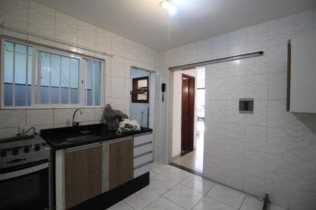 Casa de condomínio à venda com 60m², 2 quartos e 2 vagasCozinha