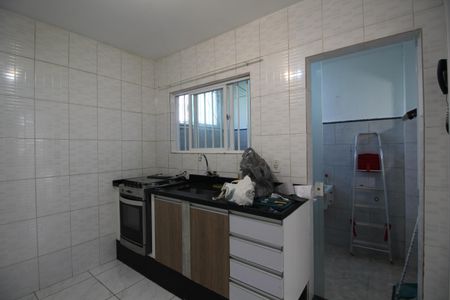 Casa de condomínio à venda com 60m², 2 quartos e 2 vagasCozinha