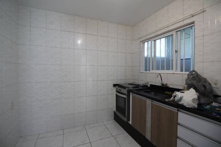 Casa de condomínio à venda com 60m², 2 quartos e 2 vagasCozinha