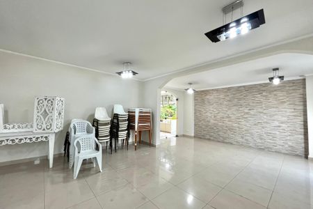 Apartamento para alugar com 67m², 2 quartos e 1 vagaÁrea comum - Salão de festas