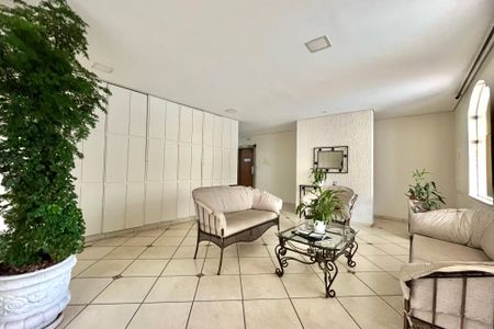 Apartamento para alugar com 67m², 2 quartos e 1 vagaHall social