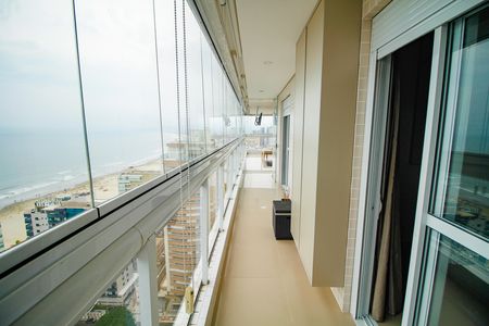 Apartamento para alugar com 201m², 4 quartos e 3 vagas Apartamento para alugar com 201m², 4 quartos e 3 vagasVaranda