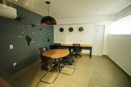 Apartamento para alugar com 201m², 4 quartos e 3 vagas Apartamento para alugar com 201m², 4 quartos e 3 vagasÁrea comum