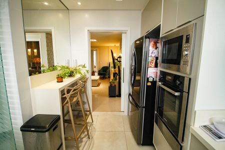 Apartamento para alugar com 201m², 4 quartos e 3 vagas Apartamento para alugar com 201m², 4 quartos e 3 vagasCozinha