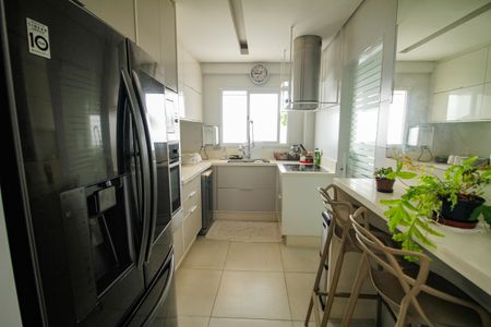 Apartamento para alugar com 201m², 4 quartos e 3 vagas Apartamento para alugar com 201m², 4 quartos e 3 vagasCozinha