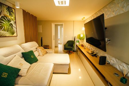 Apartamento para alugar com 201m², 4 quartos e 3 vagas Apartamento para alugar com 201m², 4 quartos e 3 vagasSala de TV