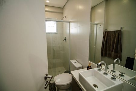Apartamento para alugar com 201m², 4 quartos e 3 vagas Apartamento para alugar com 201m², 4 quartos e 3 vagasBanheiro da Suíte 4