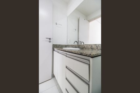 Apartamento à venda com 50m², 1 quarto e 1 vaga Apartamento à venda com 50m², 1 quarto e 1 vagaBanheiro da Suíte